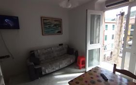 Casa Albarosa, 10 Min Walk Train Station, Free Parking.