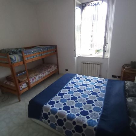 Appartement Casa Albarosa, 10 Min Walk Train Station, Free Parking. à La Spezia Extérieur photo