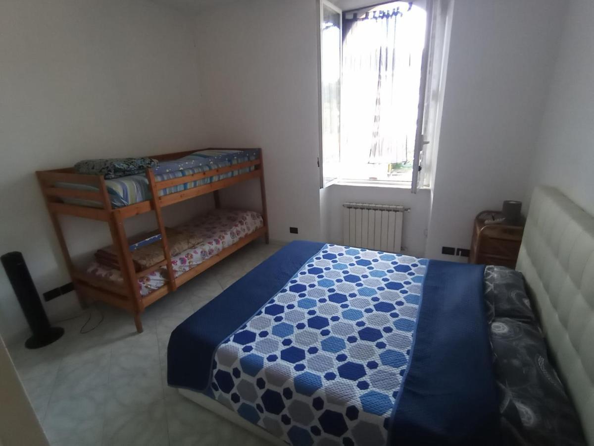 Appartement Casa Albarosa, 10 Min Walk Train Station, Free Parking. à La Spezia Extérieur photo
