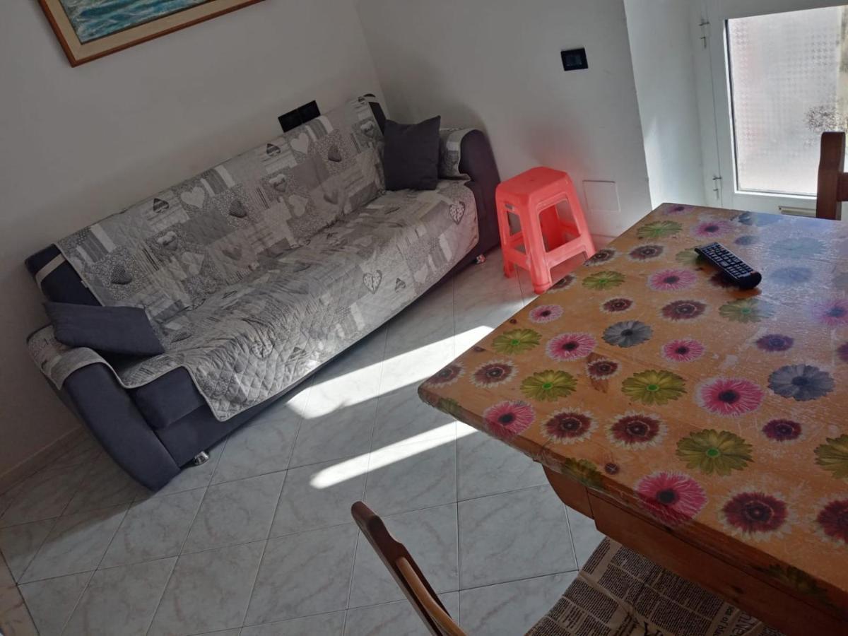 Appartement Casa Albarosa, 10 Min Walk Train Station, Free Parking. à La Spezia Extérieur photo