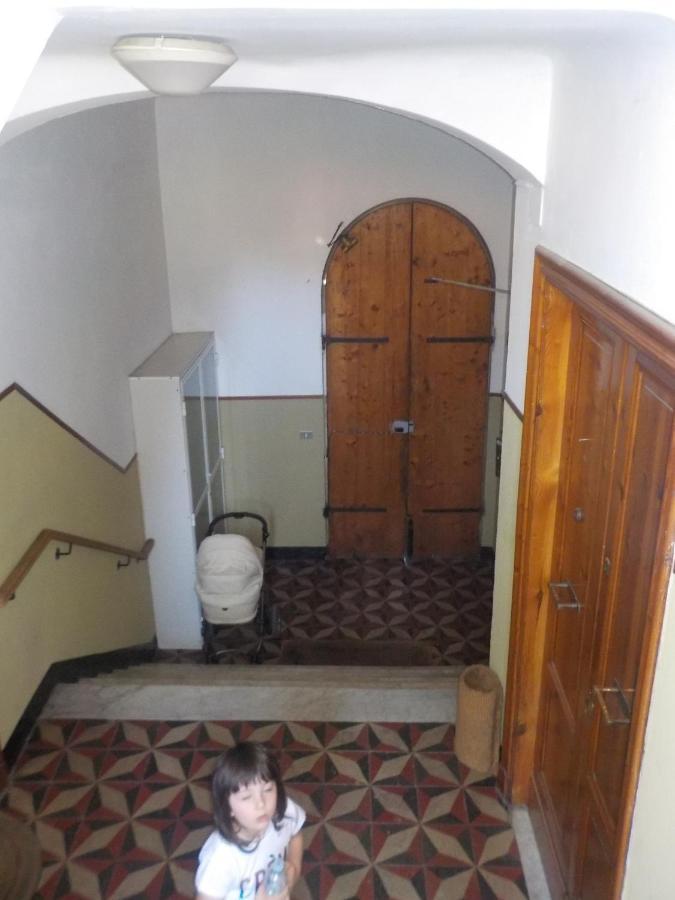 Appartement Casa Albarosa, 10 Min Walk Train Station, Free Parking. à La Spezia Extérieur photo